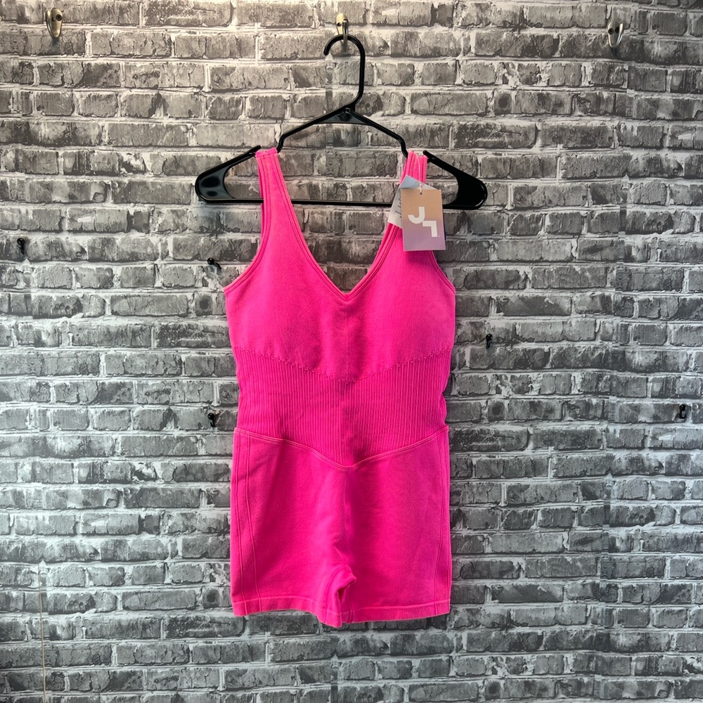 JoyLab‎ Vibrant Pink bodysuit